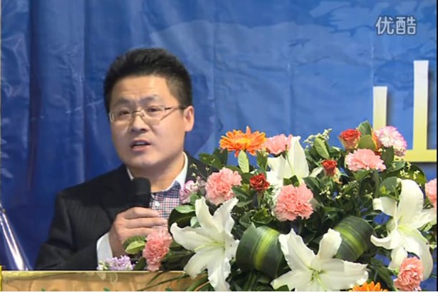 青岛冠发发制品有限公司总经理张坤军先生